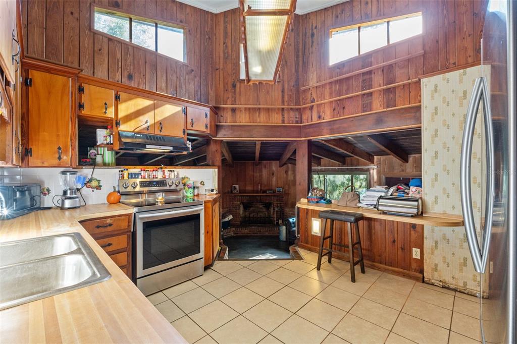 4877 Merlin Circle Dade City, FL 33523 - Photo 25 of 79