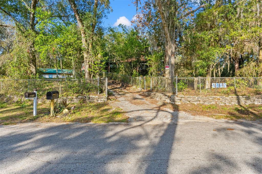 4877 Merlin Circle Dade City, FL 33523 - Photo 6 of 79