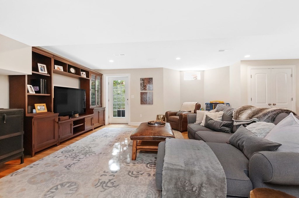 95 Spiers Road Newton, MA 02459 - Photo 34 of 36 Gallery Image 34