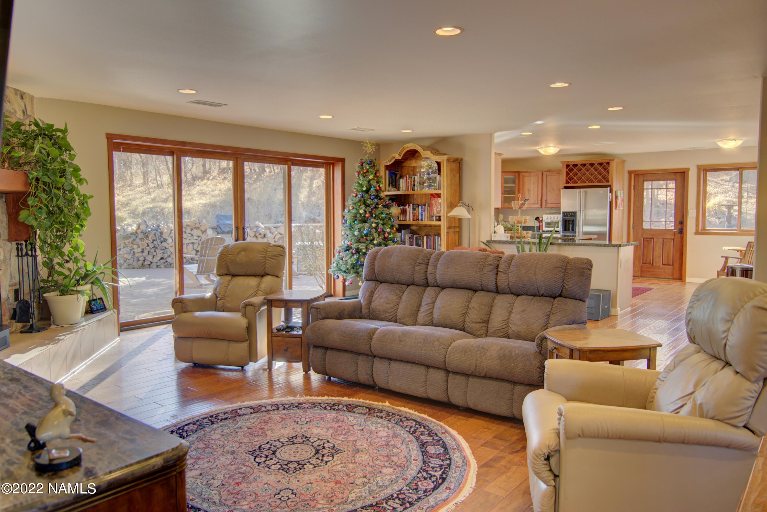 5400 Lindsey Road Flagstaff, AZ 86004 - Photo 4 of 34 Great Room