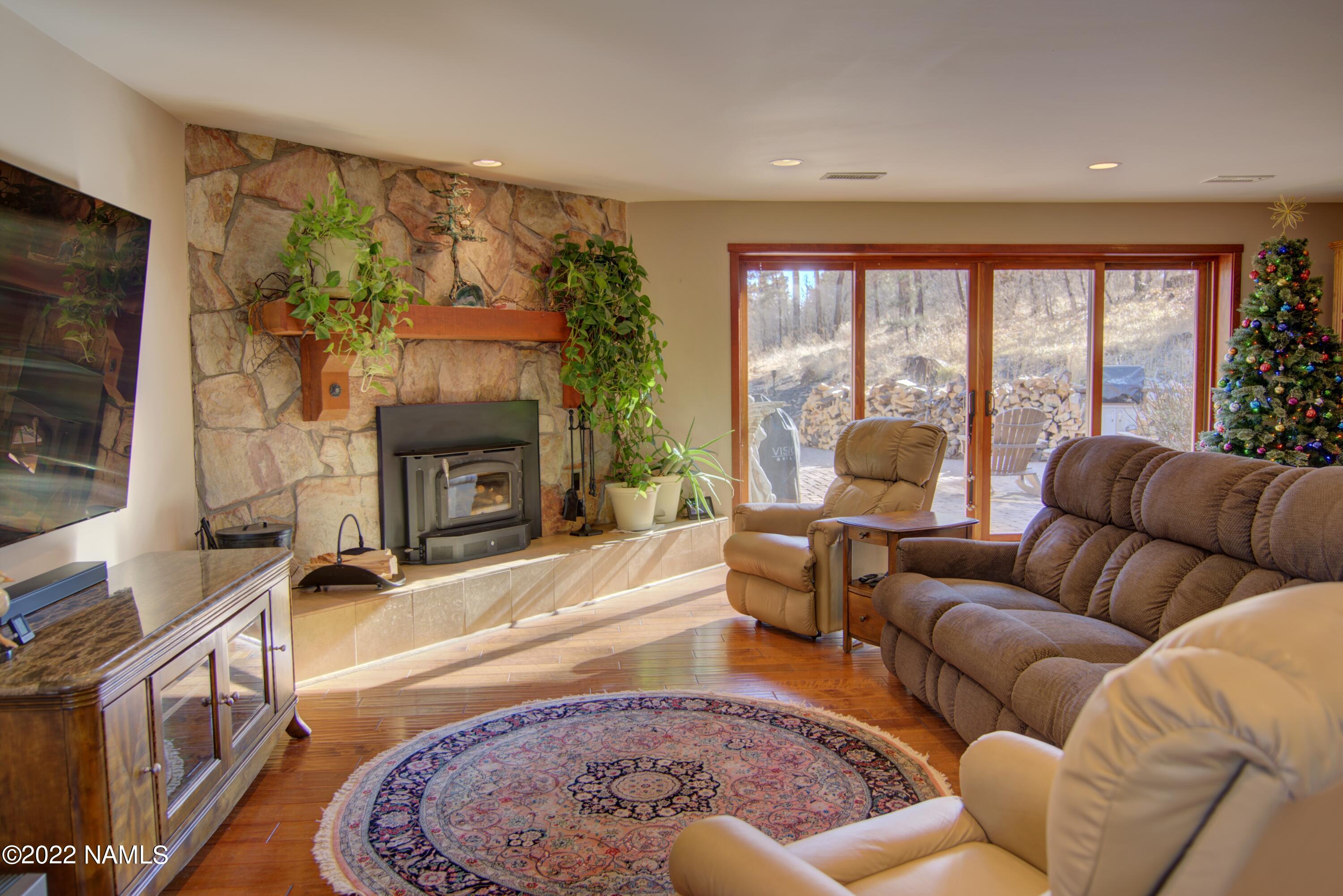 5400 Lindsey Road Flagstaff, AZ 86004 - Photo 9 of 34 Living Room and Fireplace