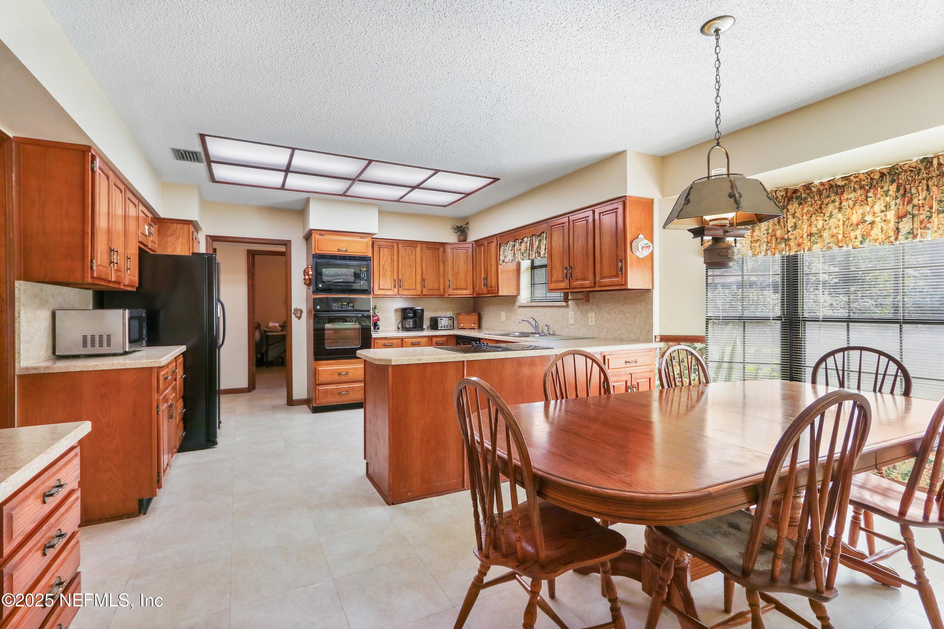 8810 Denny Road Jacksonville, FL 32220 - Photo 11 of 31 017_8810-Denny-Road-Jacksonville-FL-USA