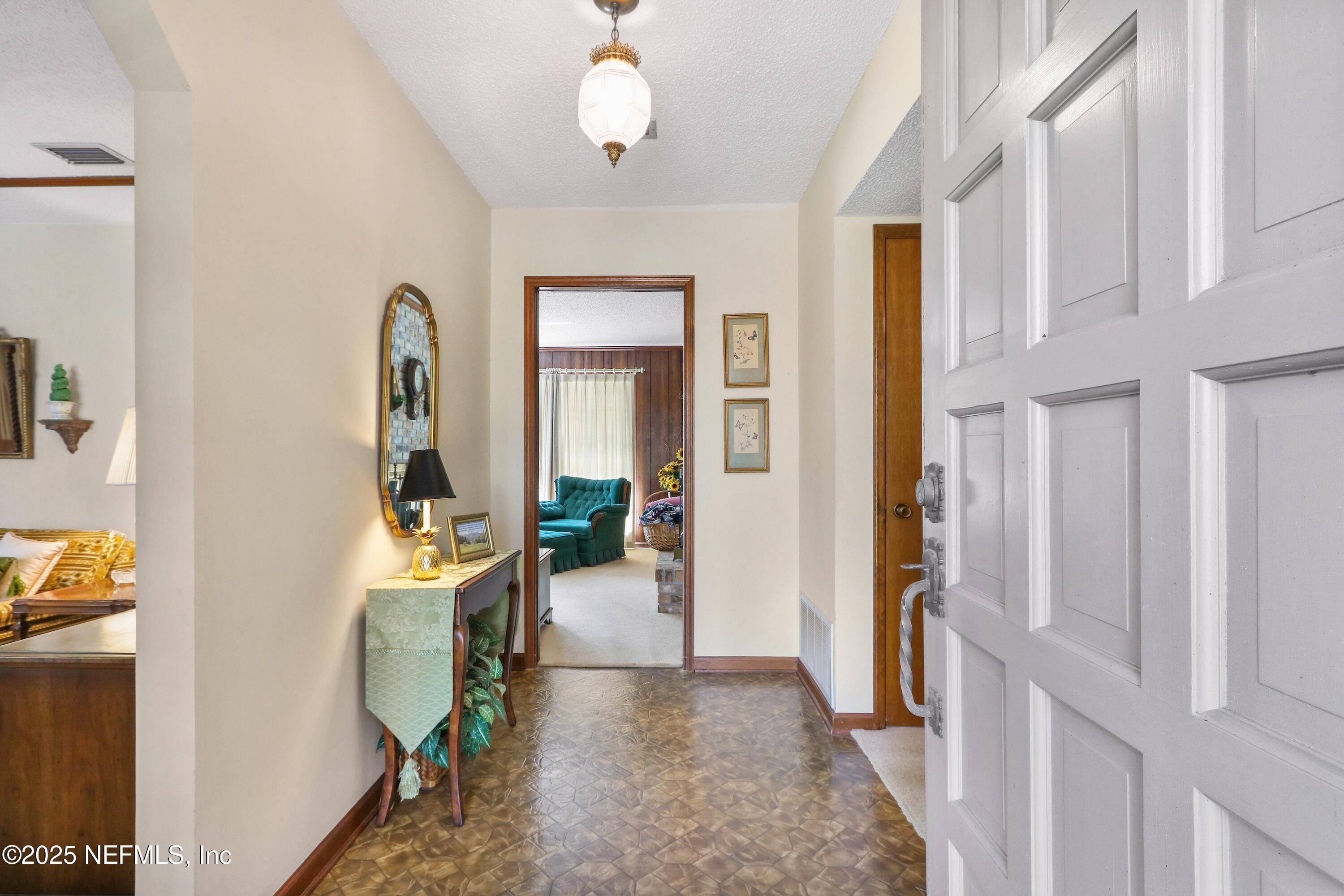 8810 Denny Road Jacksonville, FL 32220 - Photo 4 of 31 001_8810-Denny-Road-Jacksonville-FL-USA