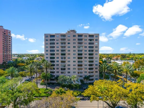 $2,900 | 90 Edgewater Drive, Unit 1216, Coral Gables, FL 33133
