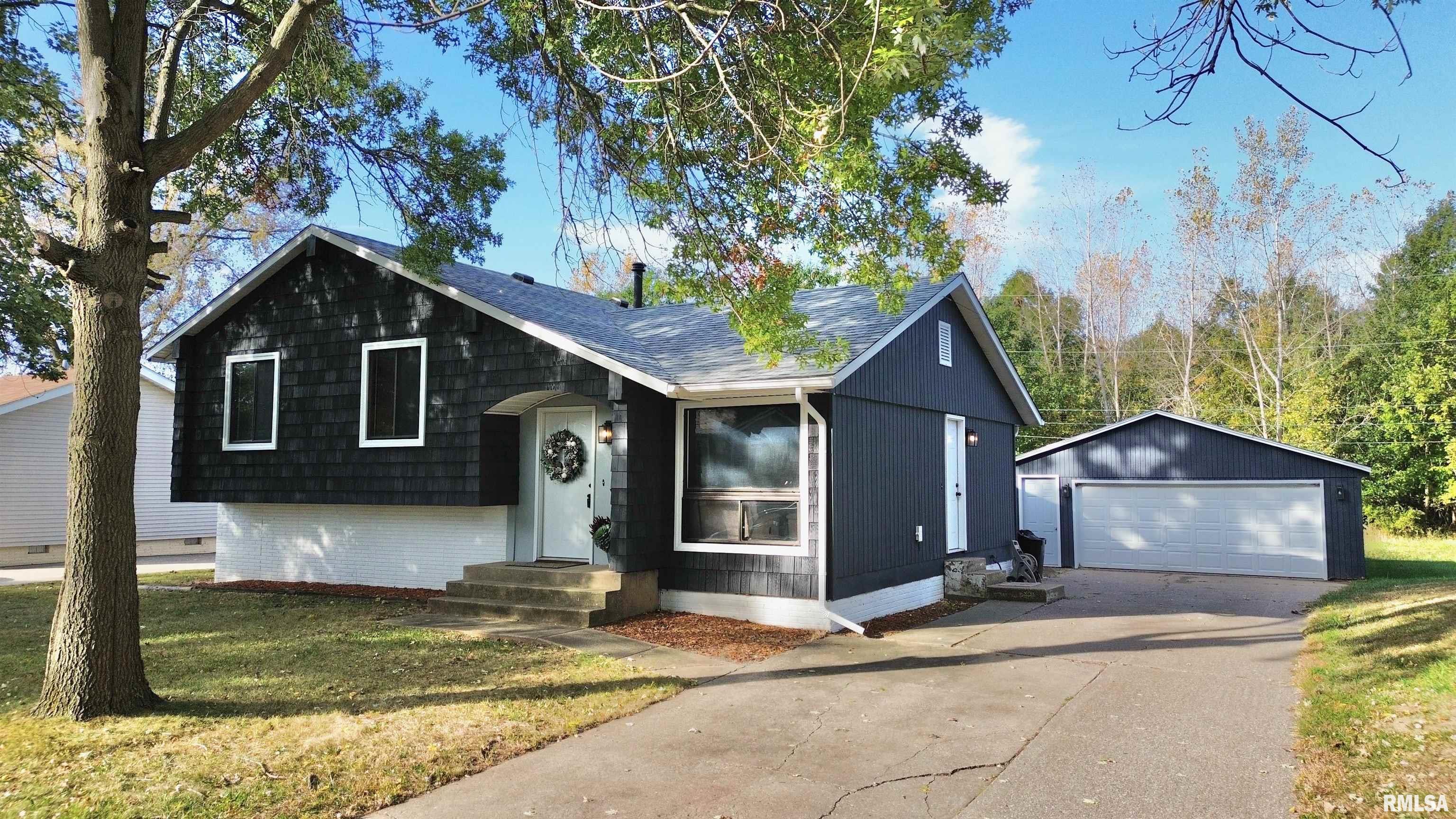 819 9th Street Colona, IL 61241 - Photo 1 of 28 Gallery Image 1