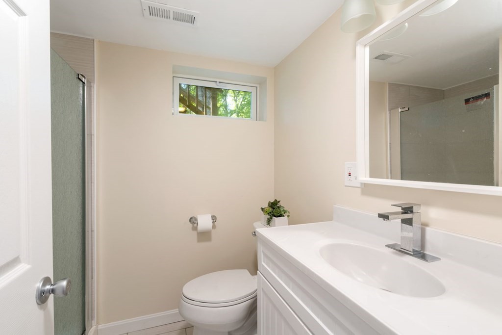 34 West Vanston Road Stoughton, MA 02072 - Photo 17 of 22