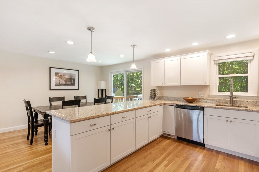 34 West Vanston Road Stoughton, MA 02072 - Photo 10 of 22
