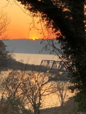 $287,000 | 2465 Palisade Avenue, Unit 1J | Spuyten Duyvil