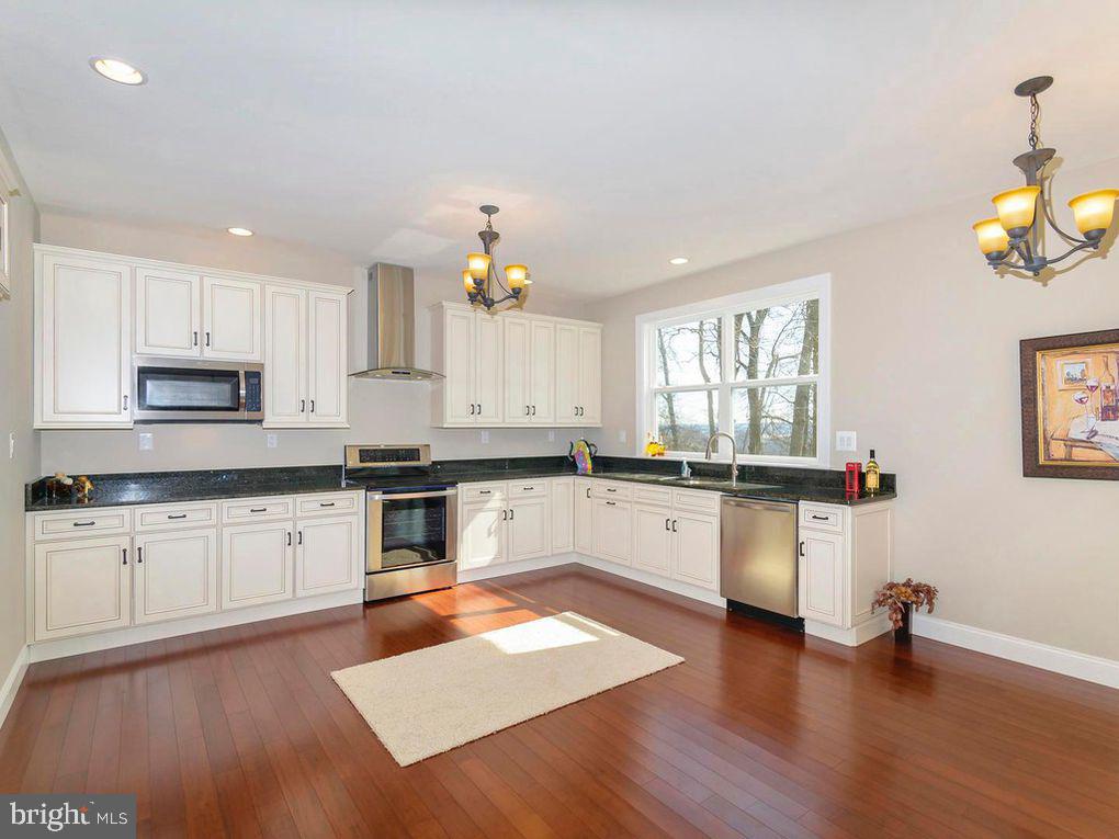 1025 North Ridge Road Perkasie, PA 18944 - Photo 4 of 21 Kitchen