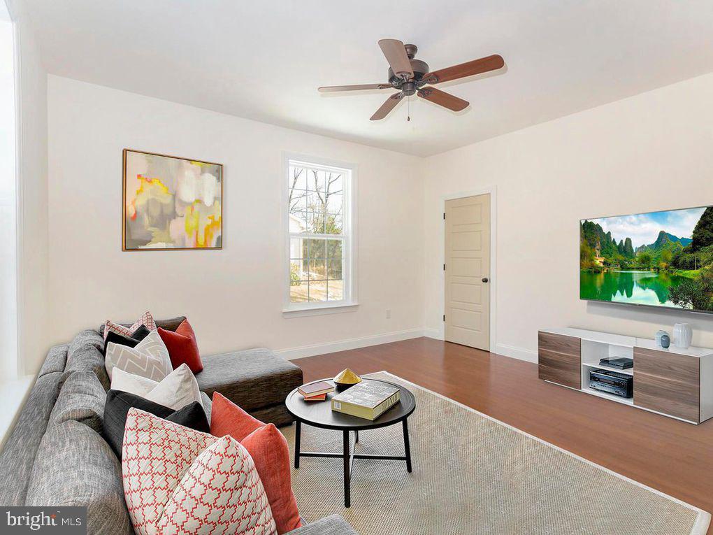 1025 North Ridge Road Perkasie, PA 18944 - Photo 10 of 21 Living Room/Office