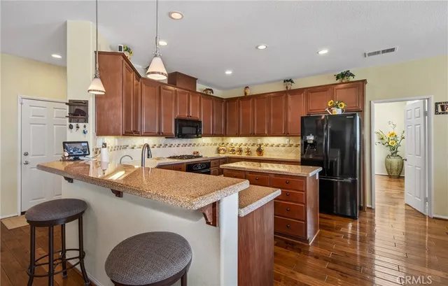 $715,000 | 33985 Oro Fino Court, Yucaipa, CA 92399