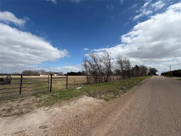 $441,330 | 5793 County Road 4062, Scurry, TX 75158