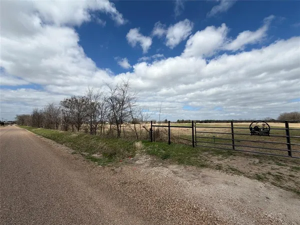 $441,330 | 5793 County Road 4062, Scurry, TX 75158