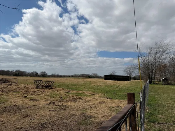 $441,330 | 5793 County Road 4062, Scurry, TX 75158