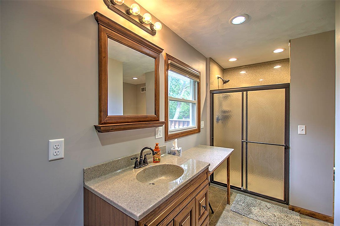 505 West Forsyth Road Forsyth, IL 62535 - Photo 12 of 36