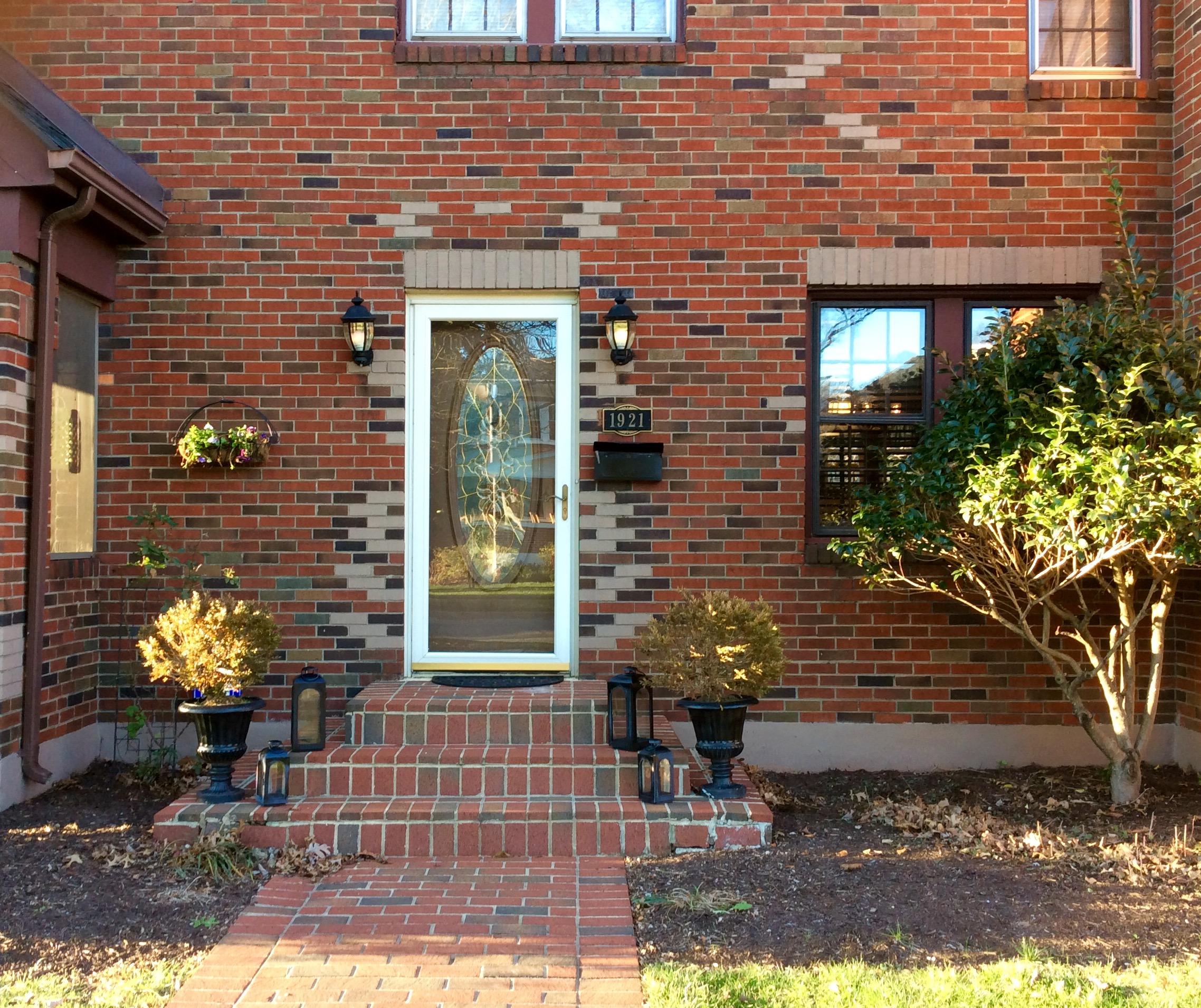 1921 Arden Road Southwest Roanoke, VA 24015 - Photo 2 of 33 image