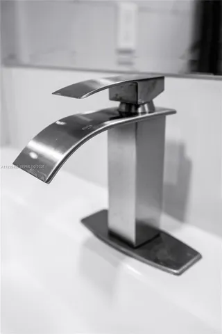 $3,400 | 977 Southwest 10th Street, Unit 927, Miami, FL 33130