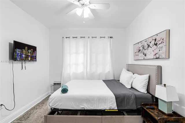 $3,400 | 977 Southwest 10th Street, Unit 927, Miami, FL 33130