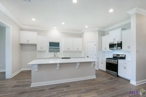 $2,550 | 713 Elliston Drive, Gonzales, LA 70737