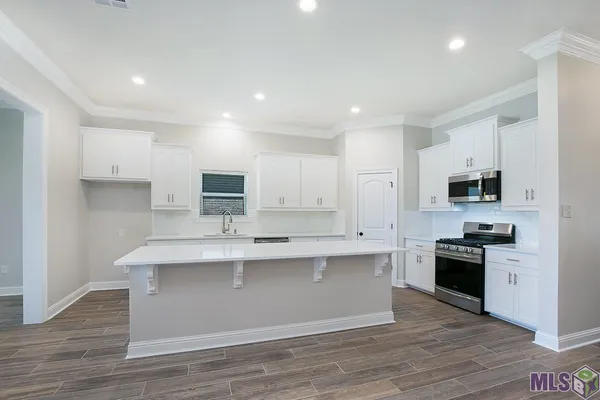 $2,550 | 713 Elliston Drive, Gonzales, LA 70737