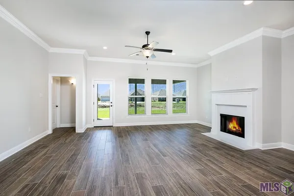 $2,550 | 713 Elliston Drive, Gonzales, LA 70737