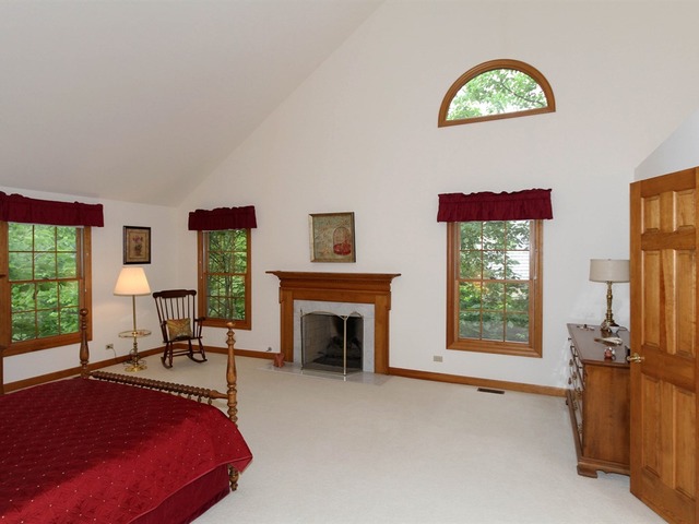 275 Rugby Road North Barrington, IL 60010 - Photo 17 of 25