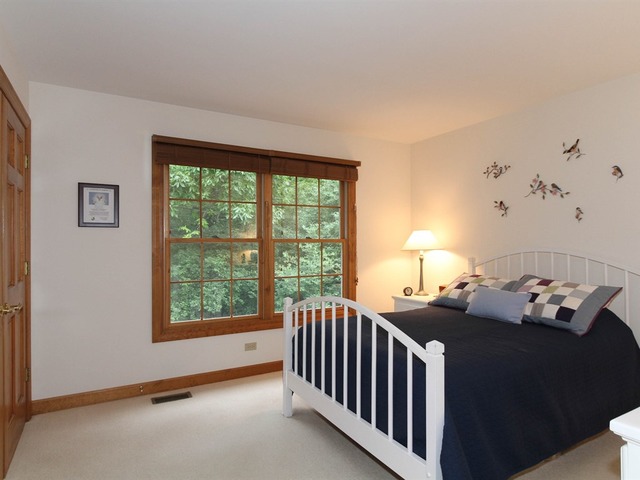 275 Rugby Road North Barrington, IL 60010 - Photo 20 of 25