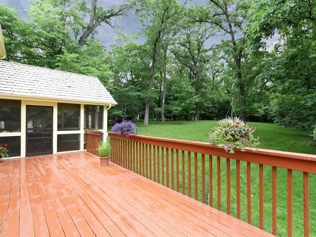 275 Rugby Road North Barrington, IL 60010 - Photo 22 of 25