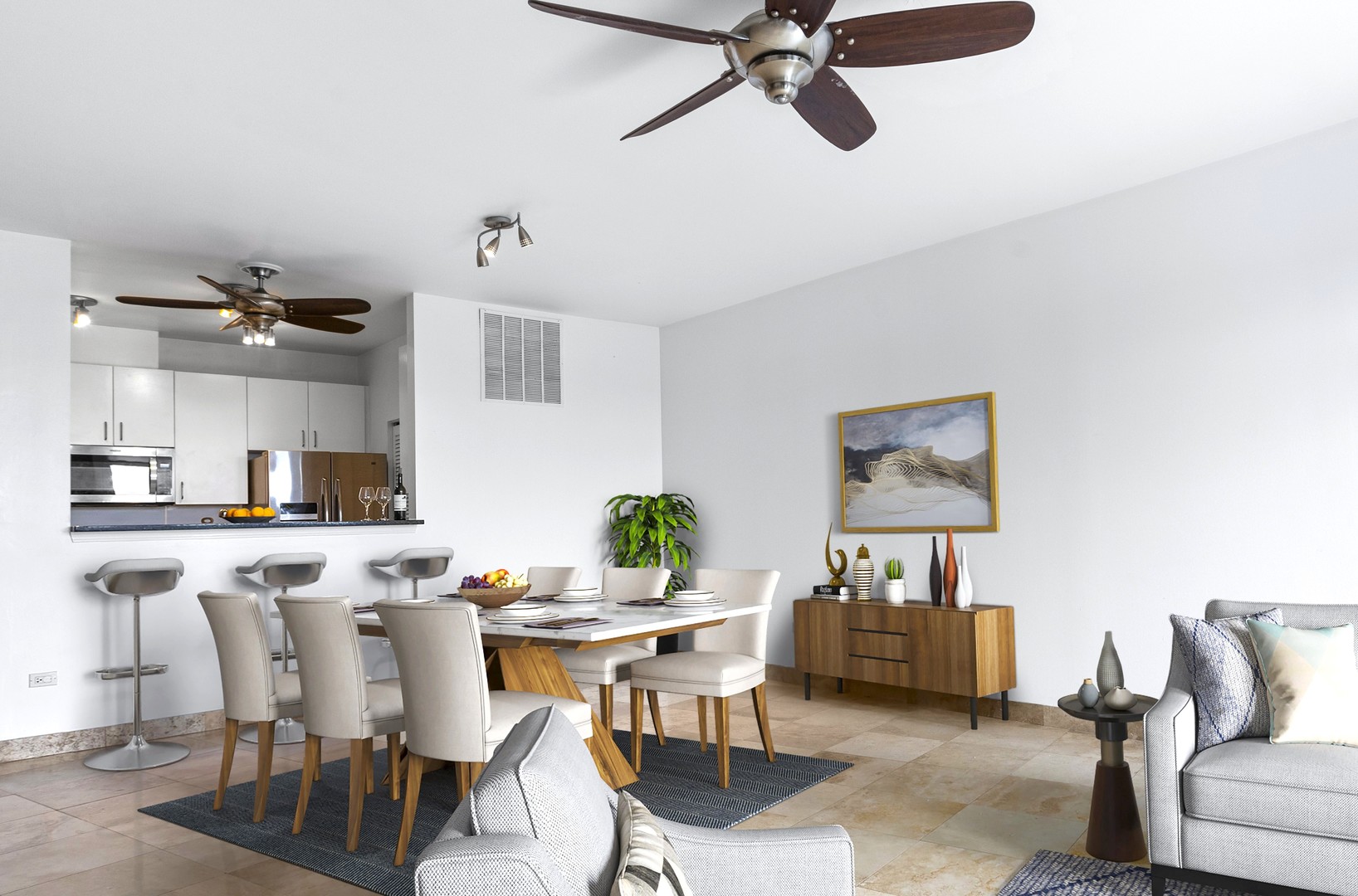 7738 North Sheridan Road, Unit 4R Chicago, IL 60626 - Photo 3 of 18 a view of a dining room with furniture