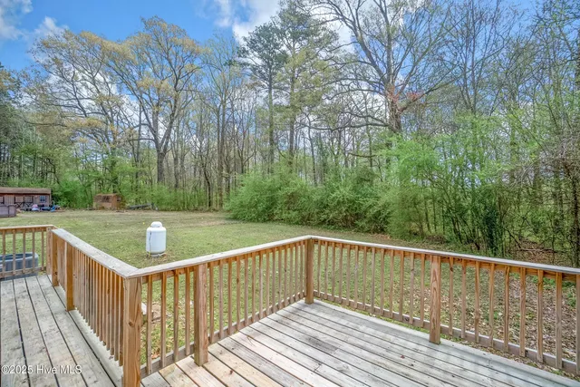 $215,000 | 129 Angler's Cove Road, Hertford, NC 27944