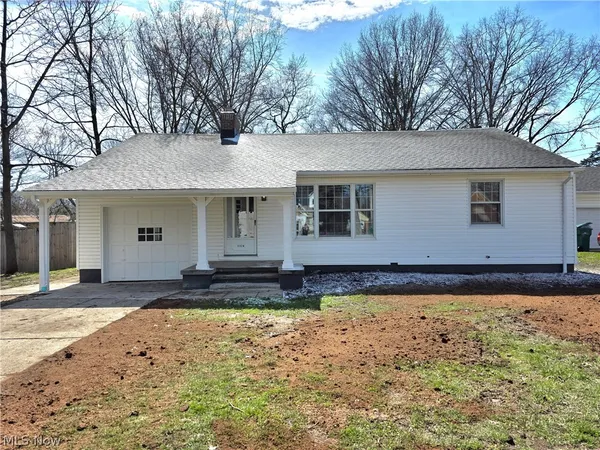 $288,000 | 1324 Mapleview Drive, Seven Hills, OH 44131