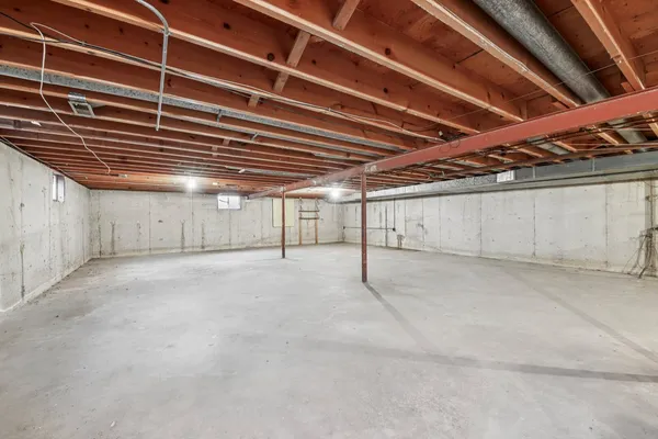 $345,000 | 817 Belair Drive, Darien, IL 60561