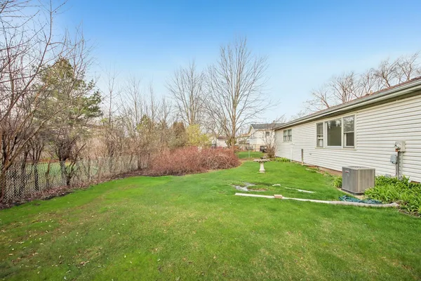 $345,000 | 817 Belair Drive, Darien, IL 60561