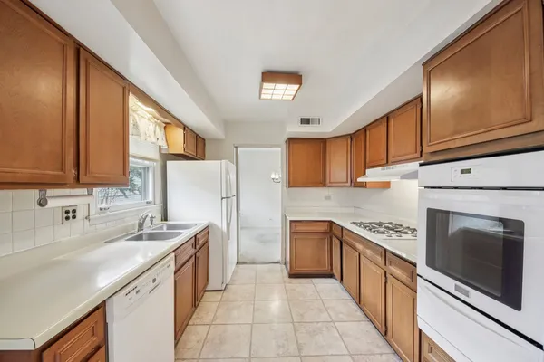 $345,000 | 817 Belair Drive, Darien, IL 60561