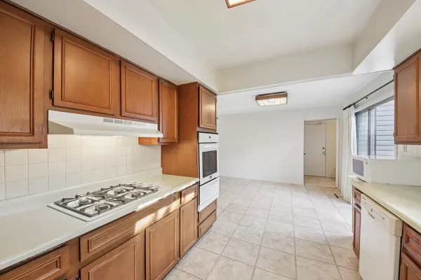 $345,000 | 817 Belair Drive, Darien, IL 60561