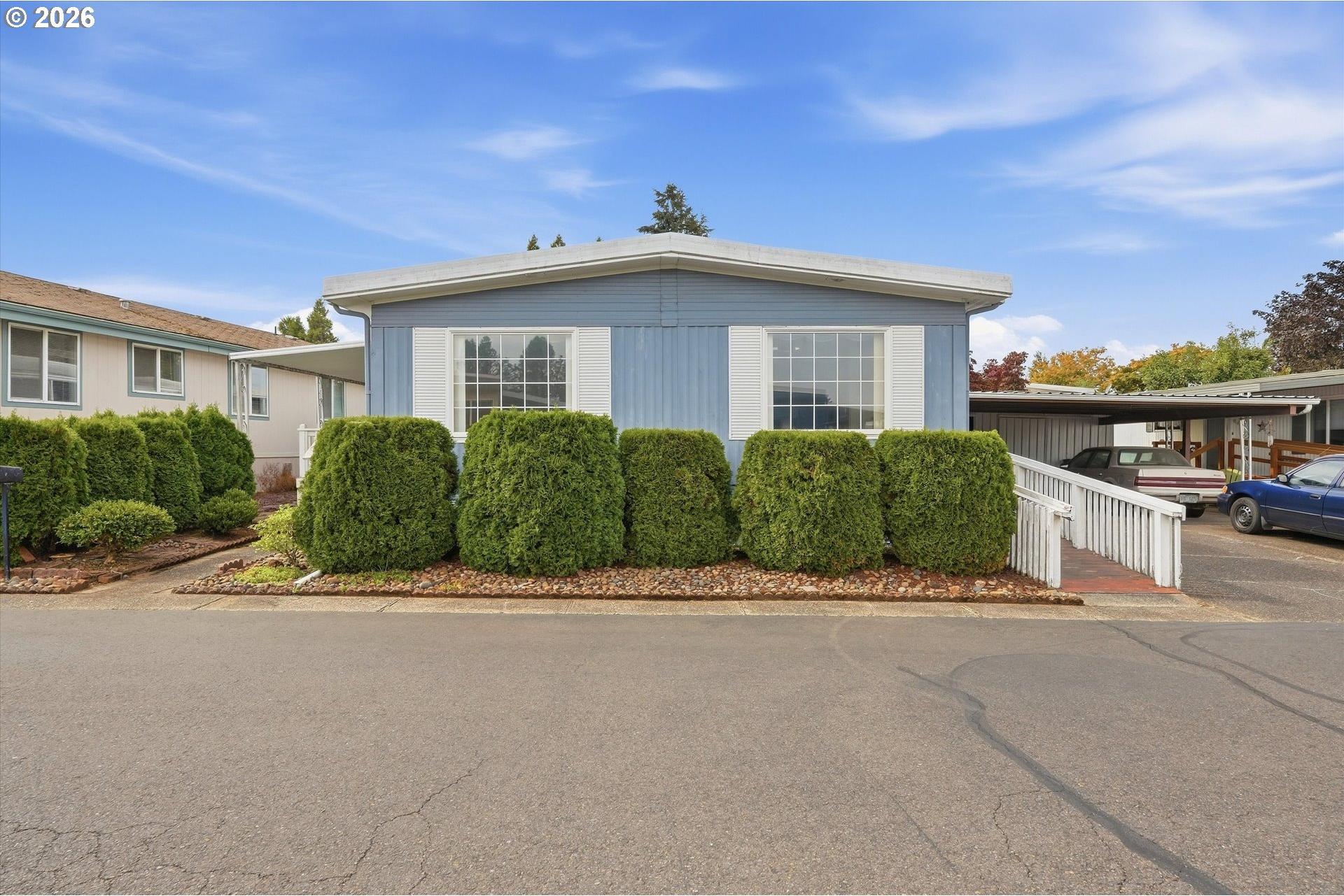15130 South Maplelane Road, Unit 32 Oregon City, OR 97045 - Photo 1 of 31 Gallery Image 1