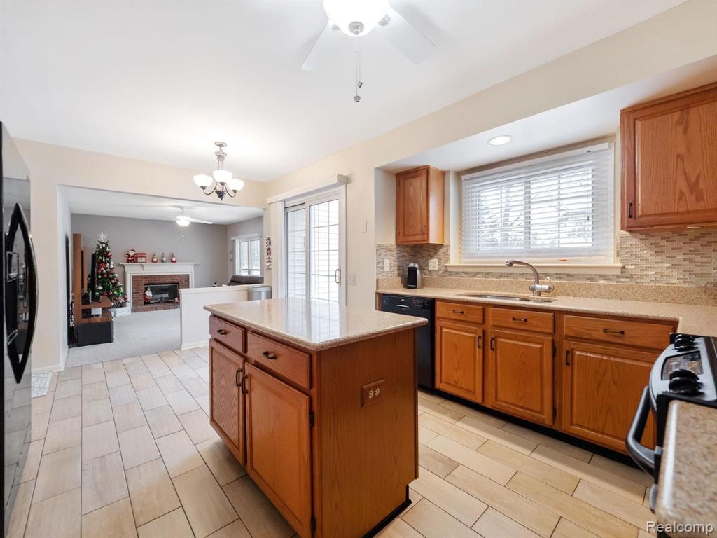 1748 Grandview Drive Rochester Hills, MI 48306 - Photo 19 of 48