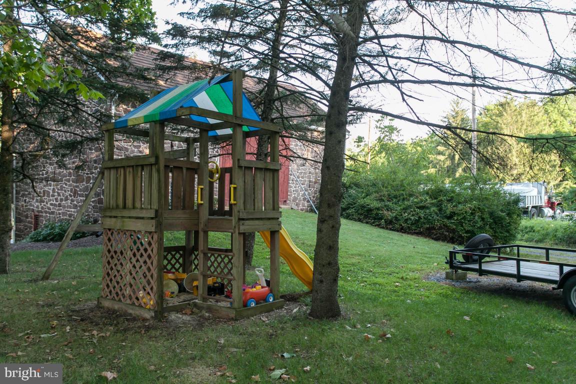 246 Michters Road Newmanstown, PA 17073 - Photo 9 of 45 Gallery Image 9