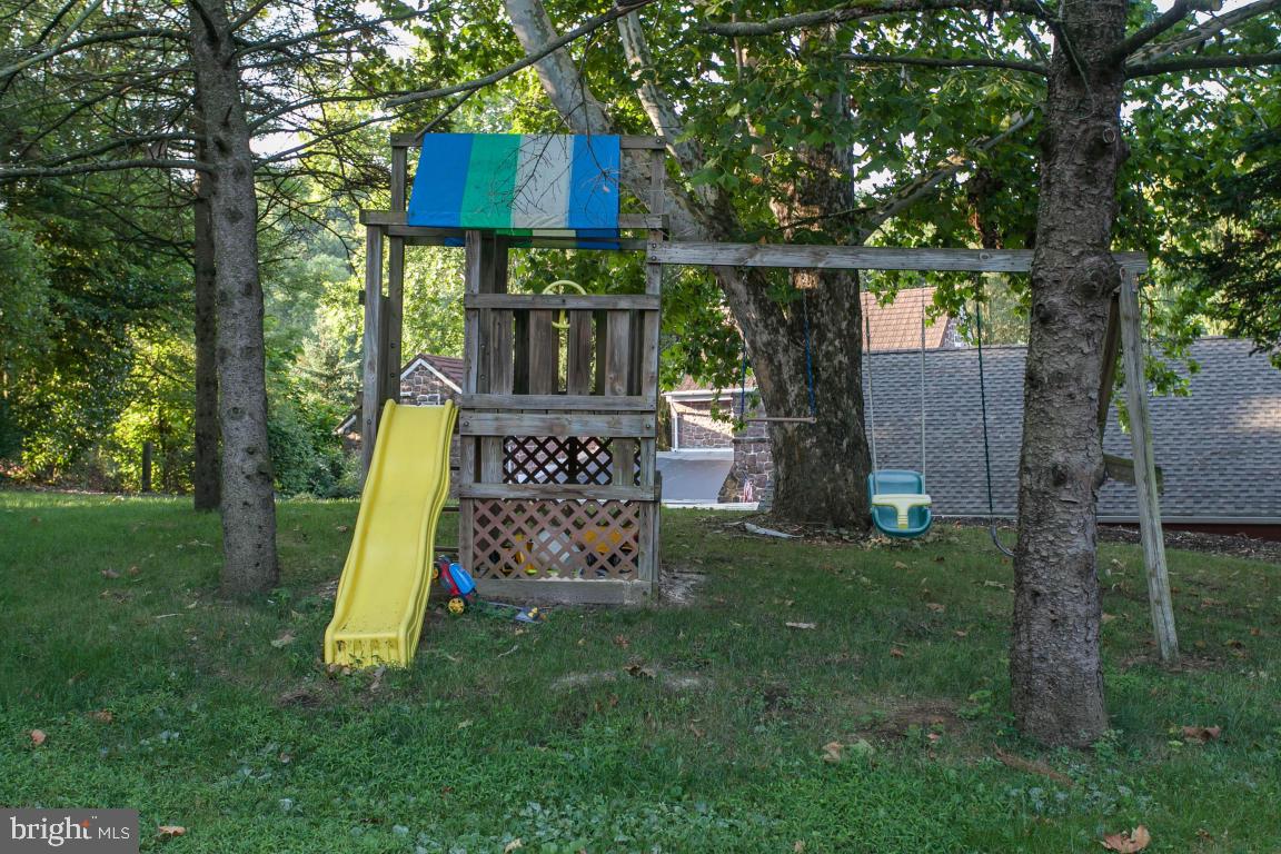 246 Michters Road Newmanstown, PA 17073 - Photo 10 of 45 Gallery Image 10