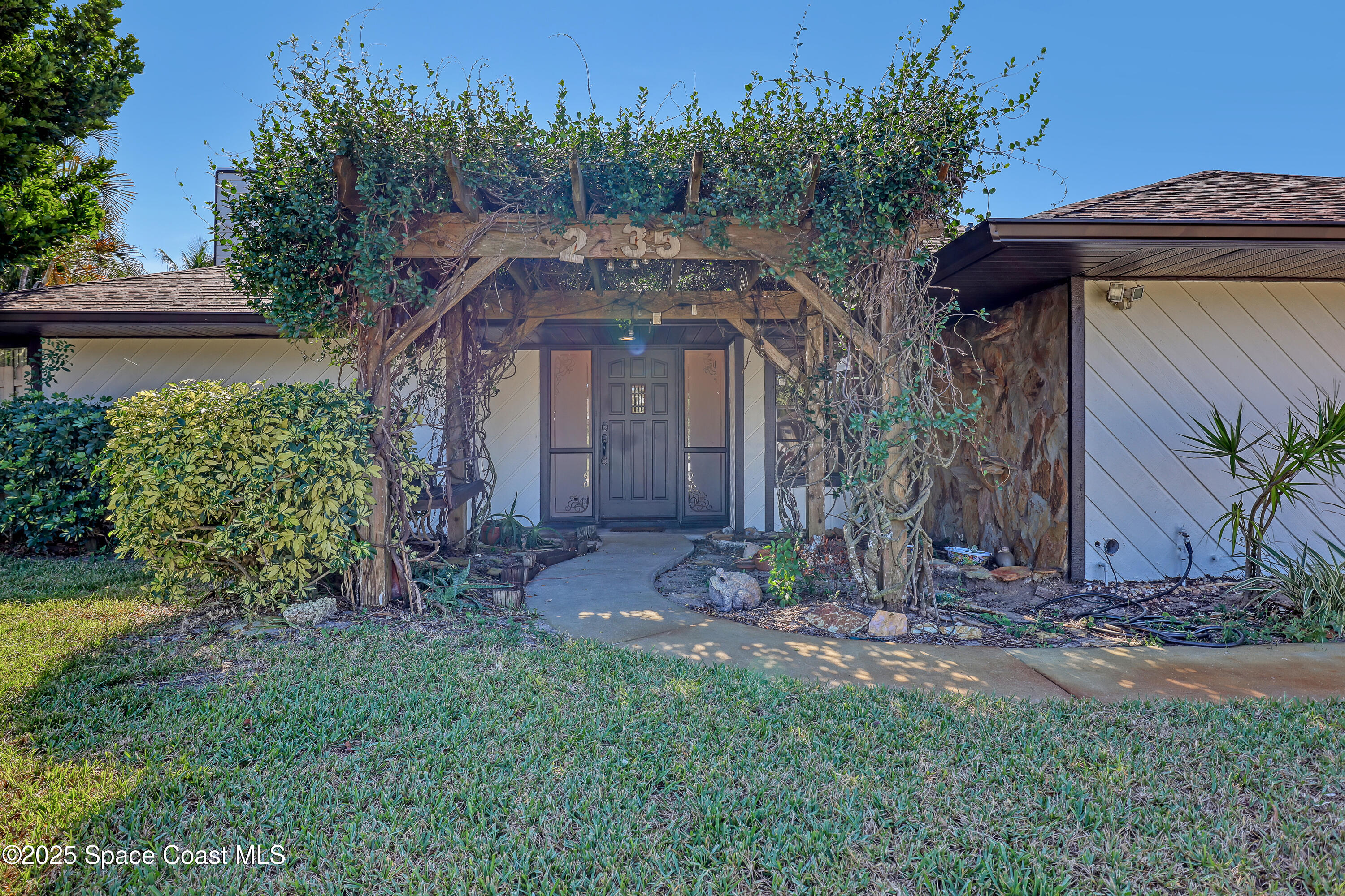 235 Sand Dollar Road Indialantic, FL 32903 - Photo 4 of 64 235 Sand Dollar