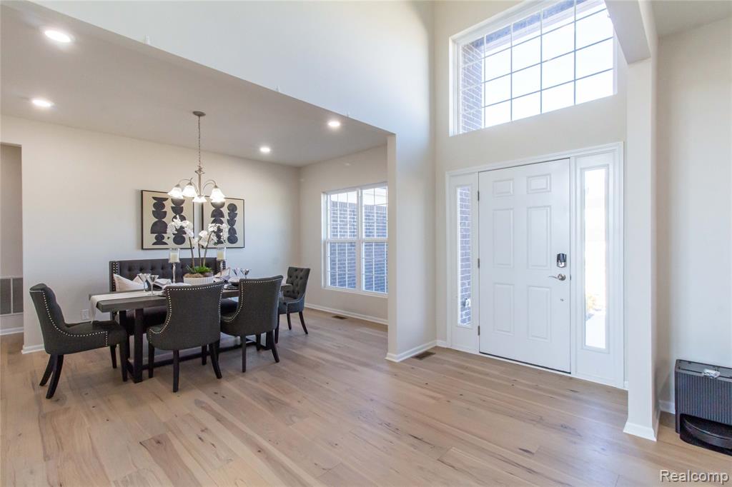 22820 Martin Road South Lyon, MI 48178 - Photo 9 of 82