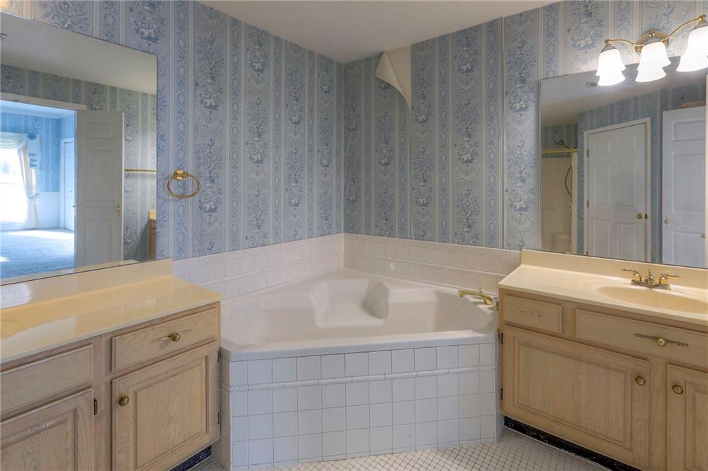 17800 Bolger Road, Unit 147 Independence, MO 64055 - Photo 18 of 29