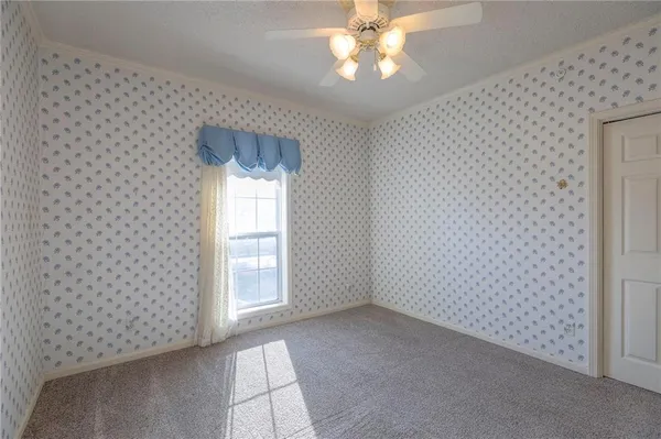 $200,000 | 17800 Bolger Road, Unit 147, Independence, MO 64055