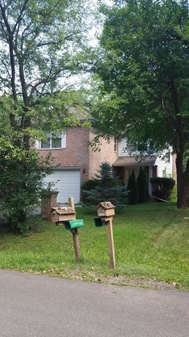 324 Linden Road Lake Zurich, IL 60047 - Photo 2 of 5