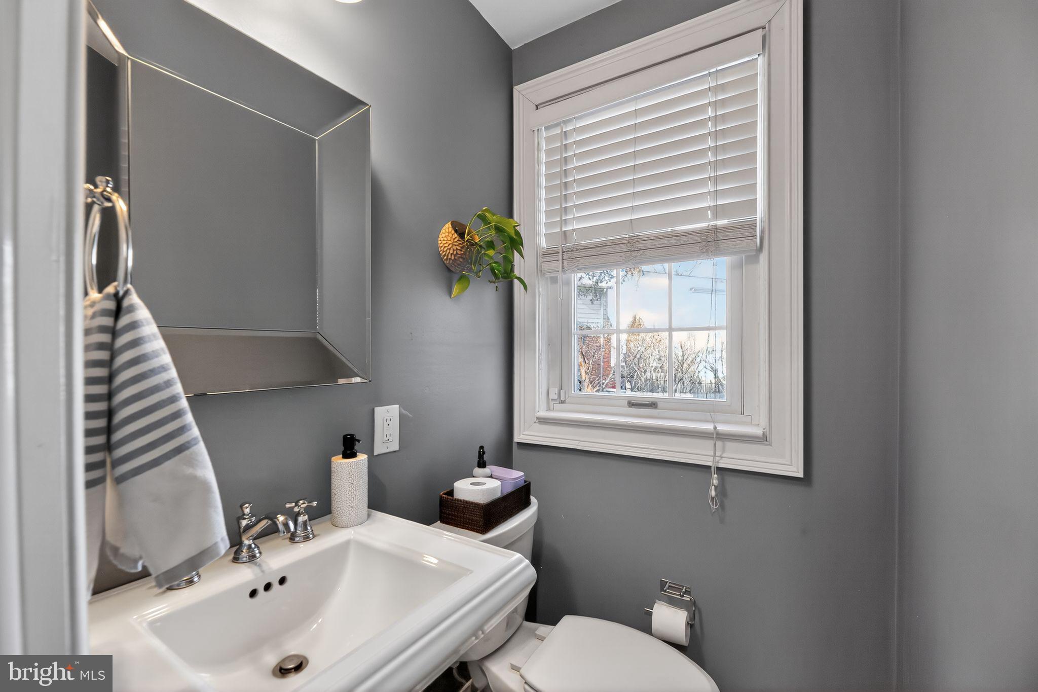 9 Hampton Avenue Haddon Township, NJ 08108 - Photo 8 of 30