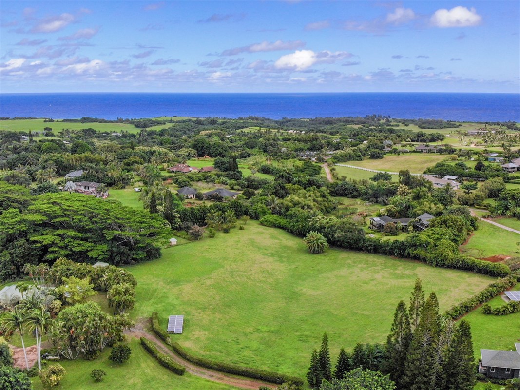 4327 Kapuna Road, Unit 2 Kilauea, HI 96754 - Photo 1 of 30 a view of a yard with an outdoor space