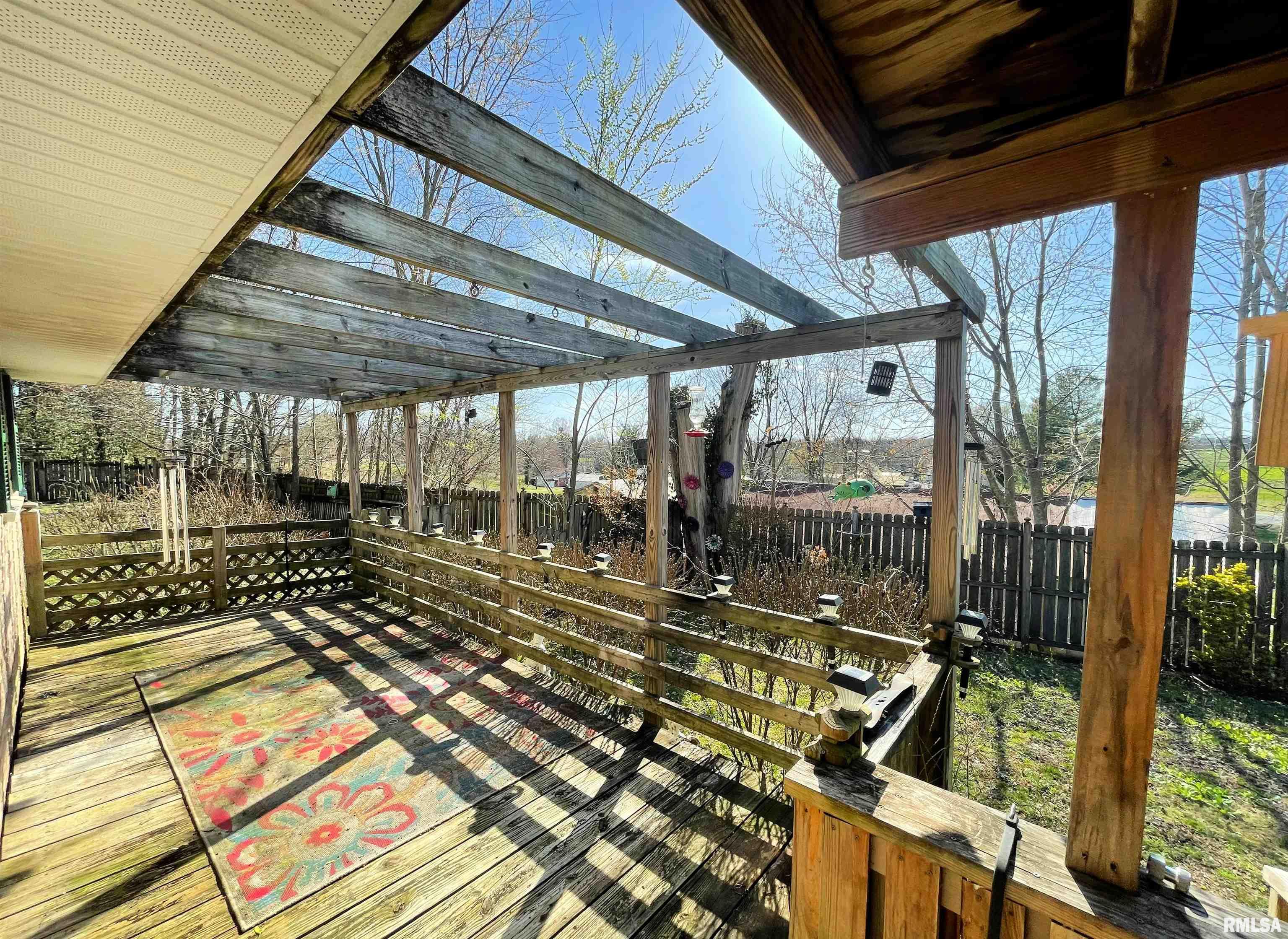 385 East Fords Ferry Road Cave In Rock, IL 62919 - Photo 4 of 32