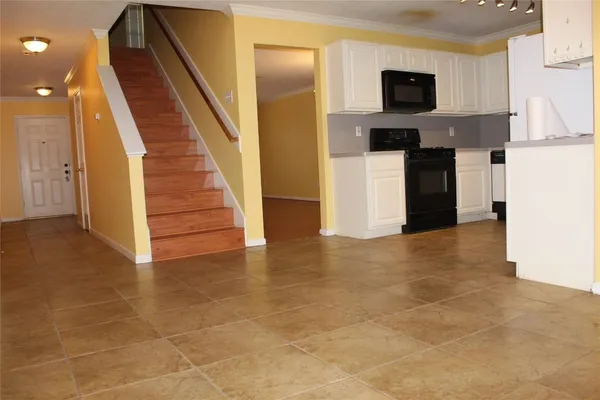 $2,200 | 14611 Crosshaven Drive, Houston, TX 77015