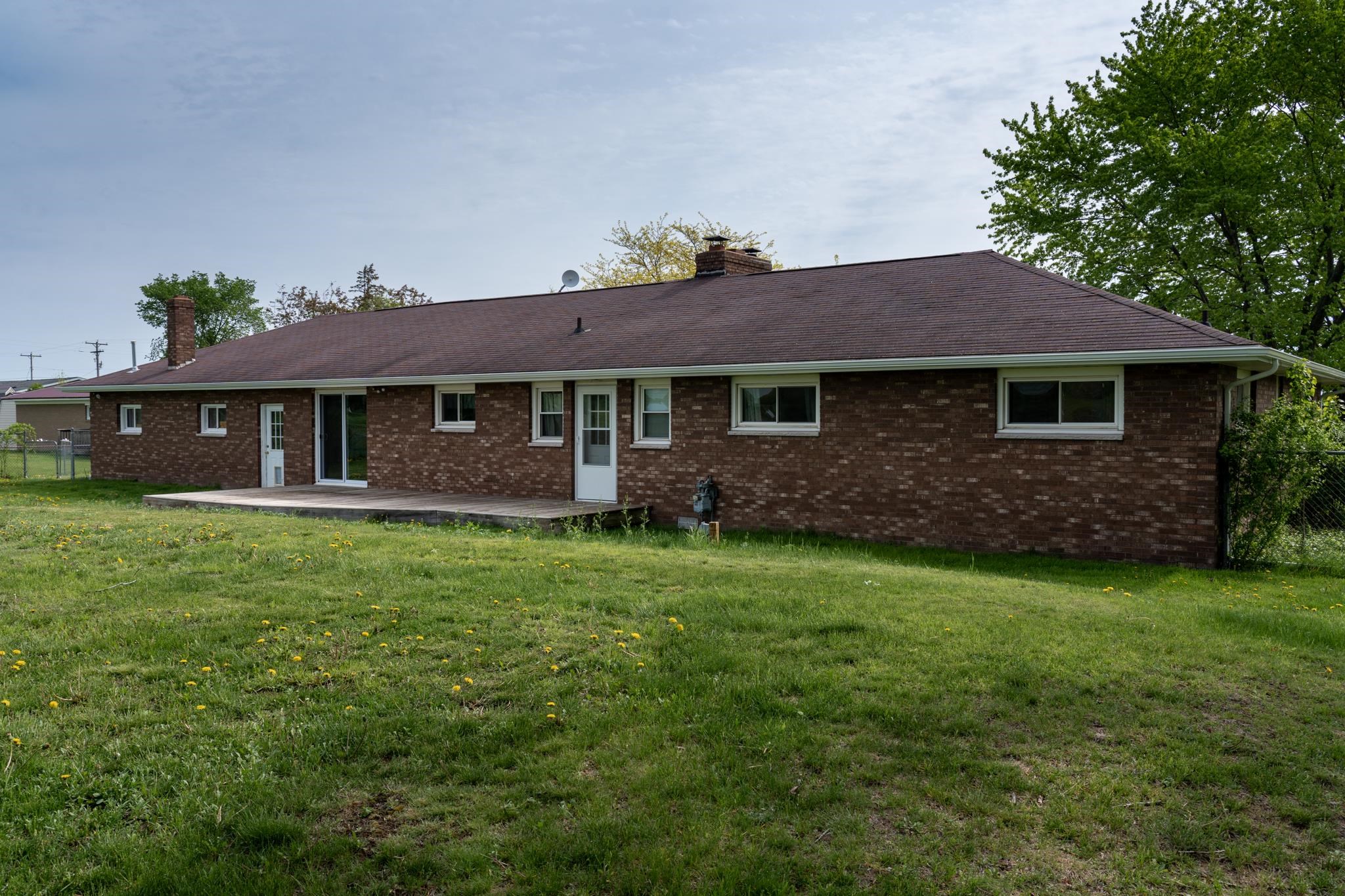 8933 North Mission Road Clare, MI 48617 - Photo 10 of 73 1900080-9.JPG