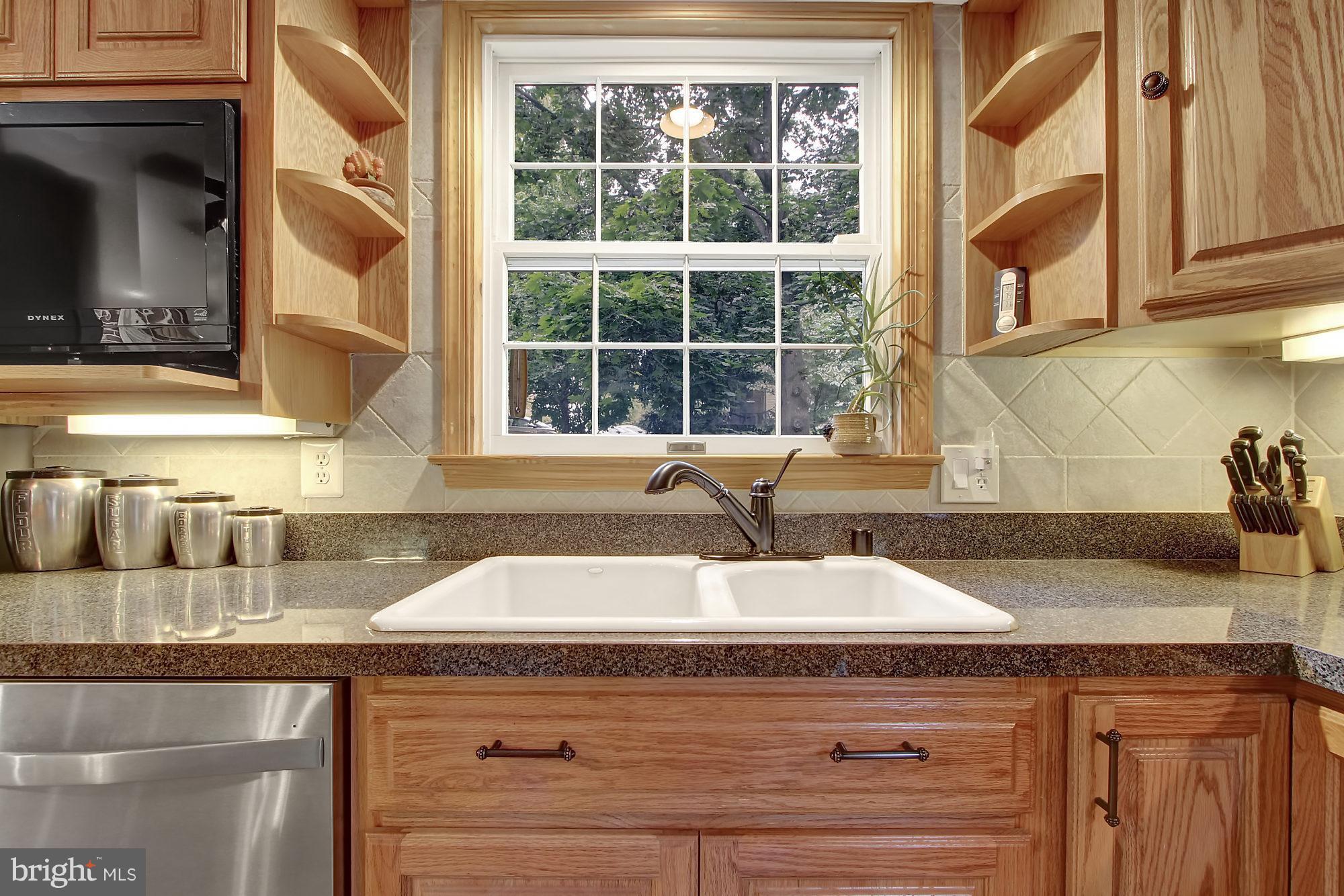 245 Uniontown Road Westminster, MD 21157 - Photo 6 of 30 Kitchen